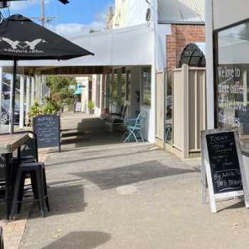 Cafes and verandahs at Boort